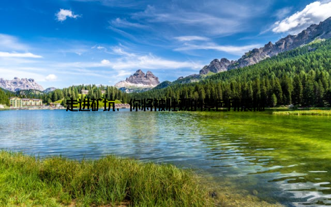 走进矿坑, 你将被壮观的景色所震撼